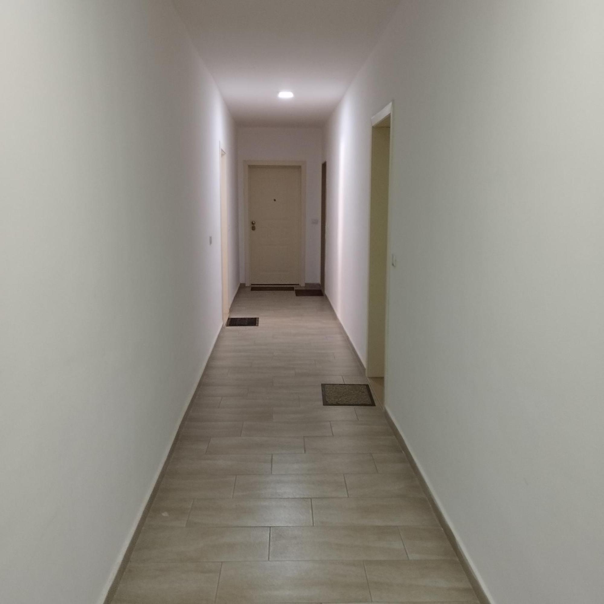 Hergi Apartament Vlore Exterior photo